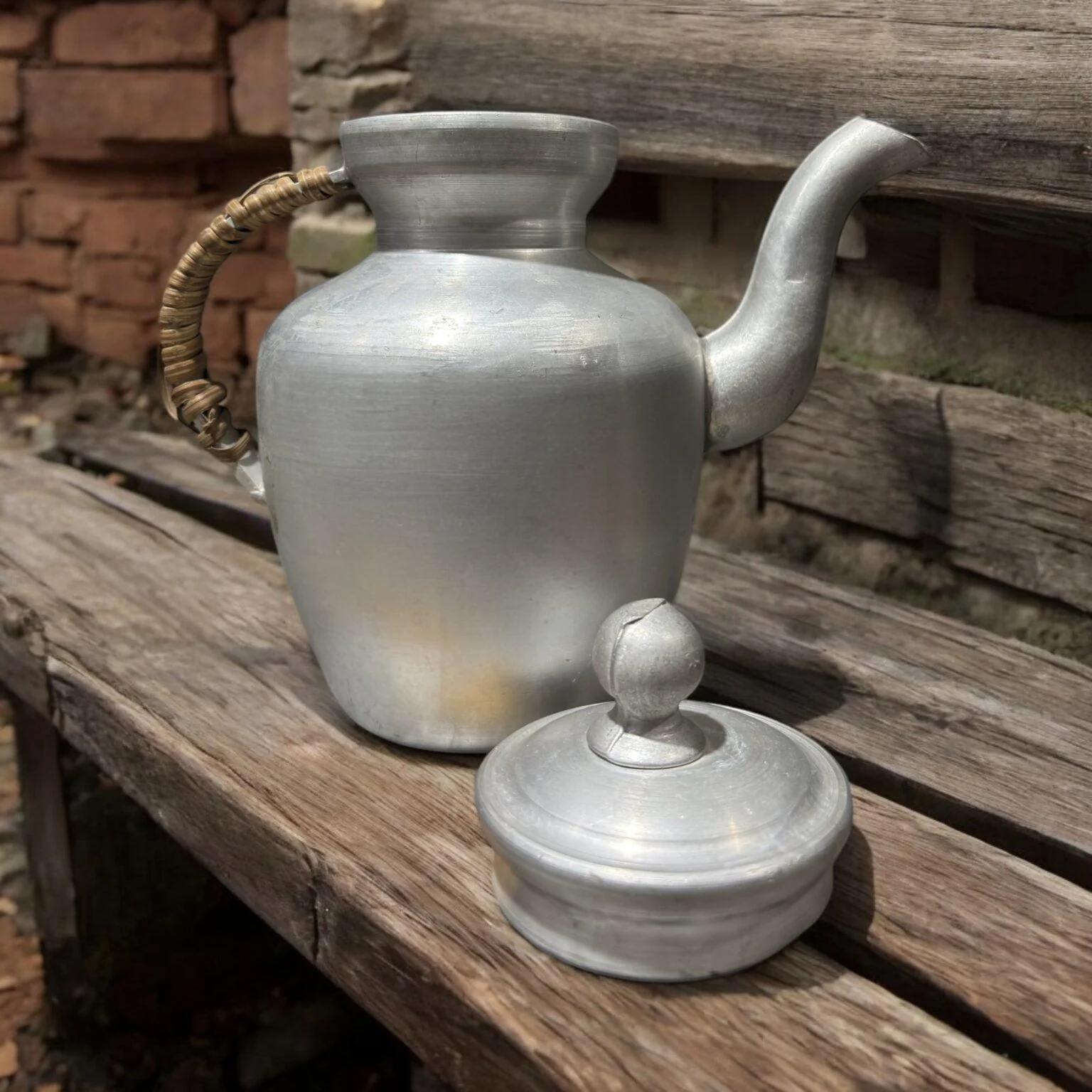 AKDC Aluminium Kettle 27cm Height x 13cm - Image 2