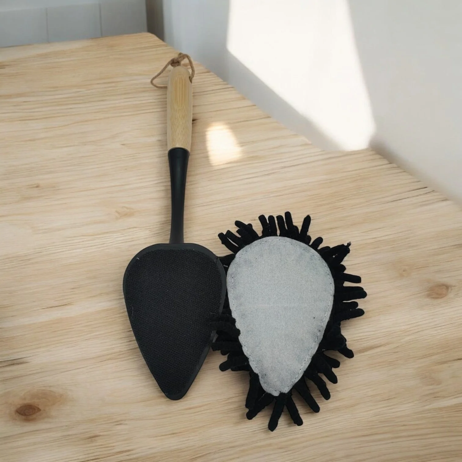 AKDC Plastic Dust Cotton Cloth Brush Bomboo Handle 34cm-Black - Image 2