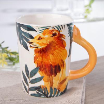 AKDC Ceramic Mug 400ml, Lion in Foilage Design