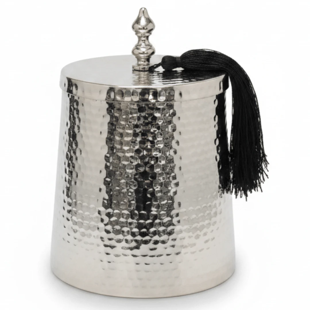 AKDC Elegant Silver Metal Dates Serving Pot with Lid for Ramadan, Hospitality, and Table Presentation (15 × 11 cm)