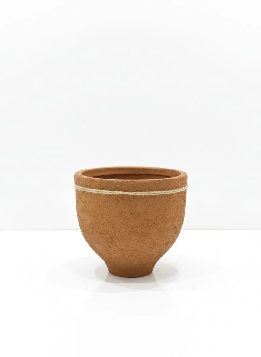 AKDC Handcrafted Clay Plant Pot – Sand Tone – 16×16 cm – Modern Unique Shape
