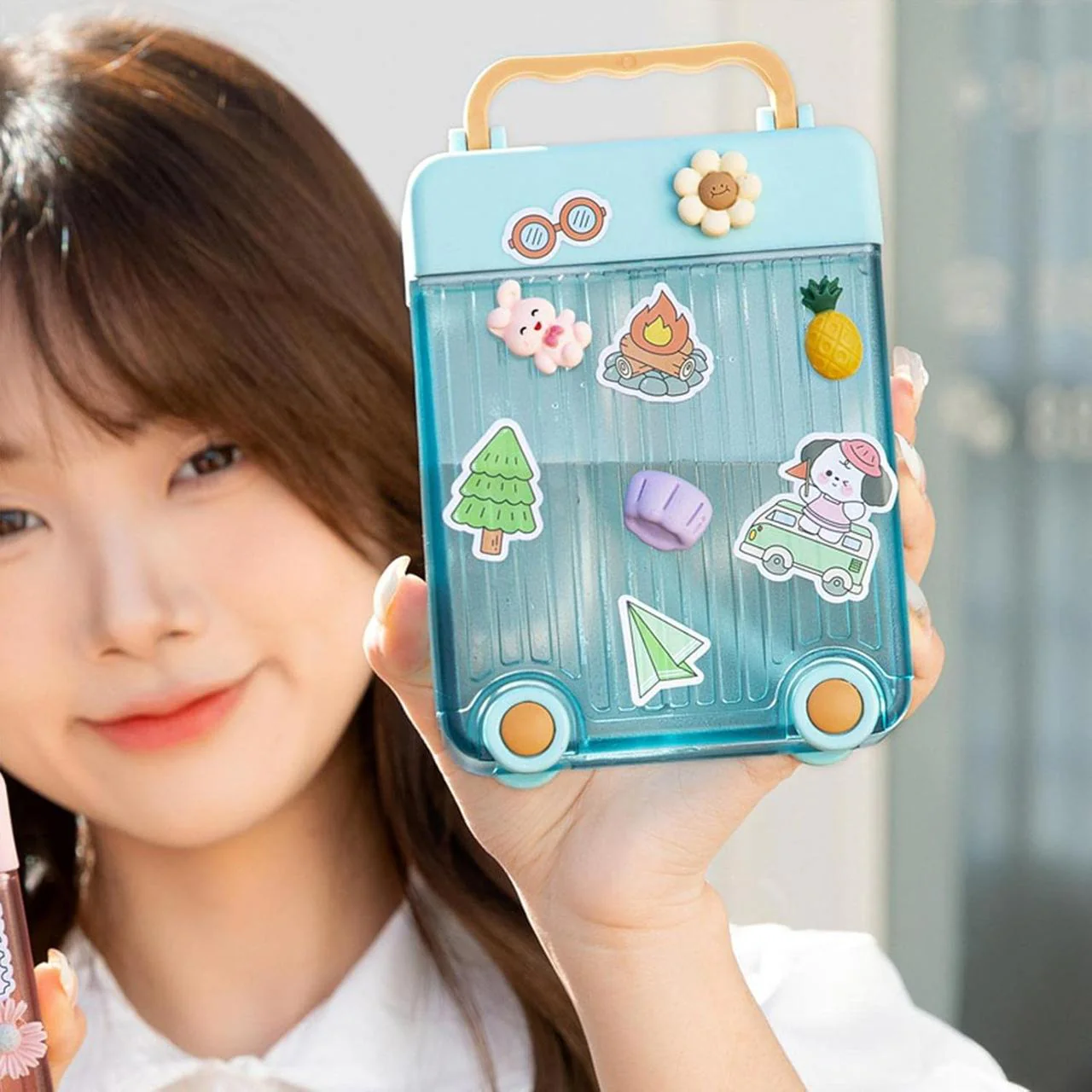 AKDC Transparent Plastic Water Bottle 450ml with Stickers, Trolly Design, Blue/Orange - Image 3