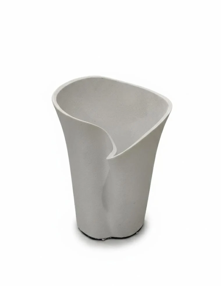 AKDC White Hard Plastic Flower Vase – Stylish Curved Design – 24×17 cm