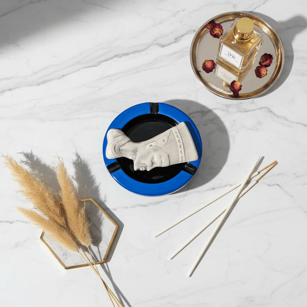 Blue & White Ceramic Ashtray — 12cm | Handcrafted Sculptural Design - Image 3