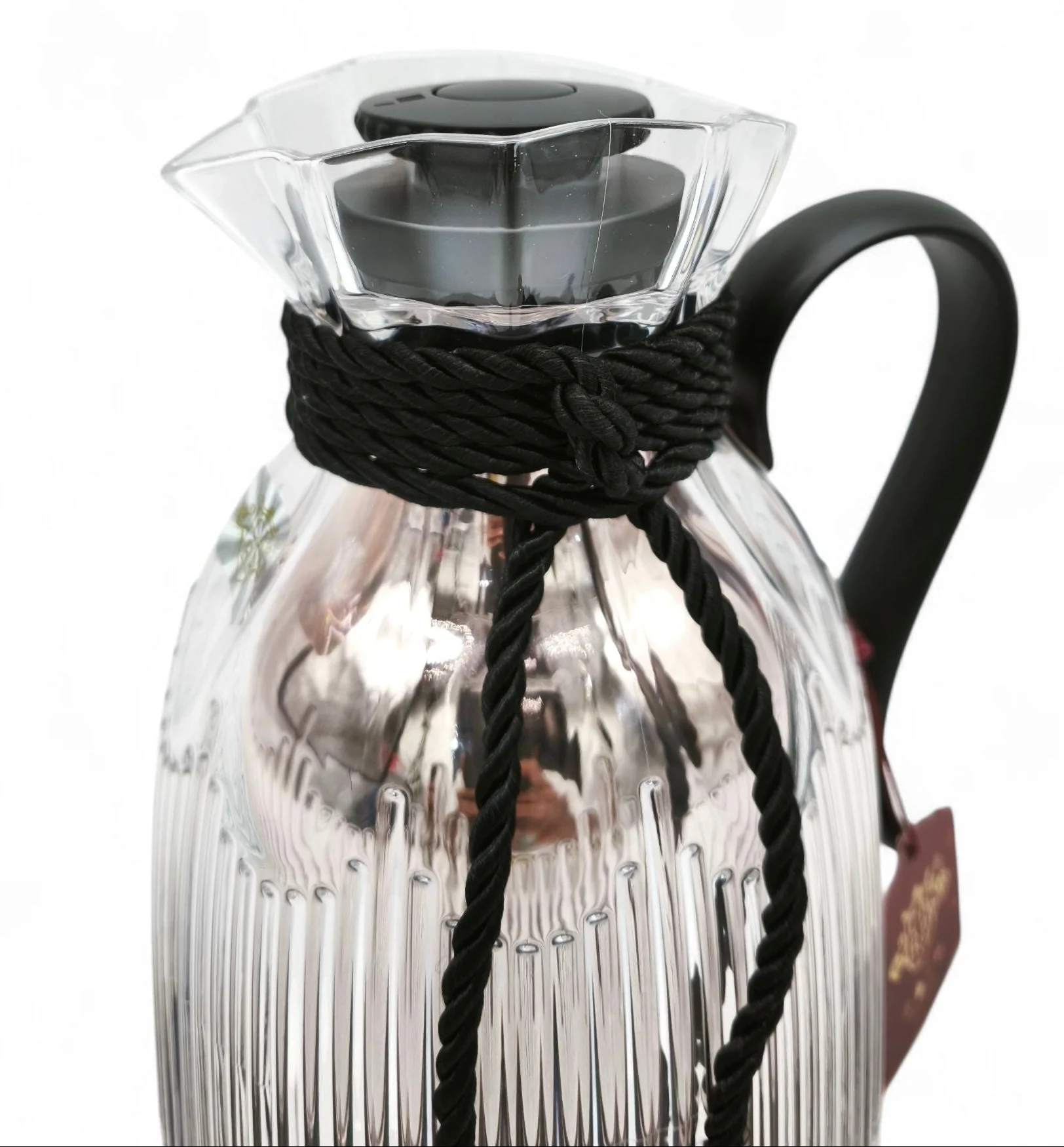Carp Vacuum Flask 1Ltr Black Transparent With Sleek Design - Image 3