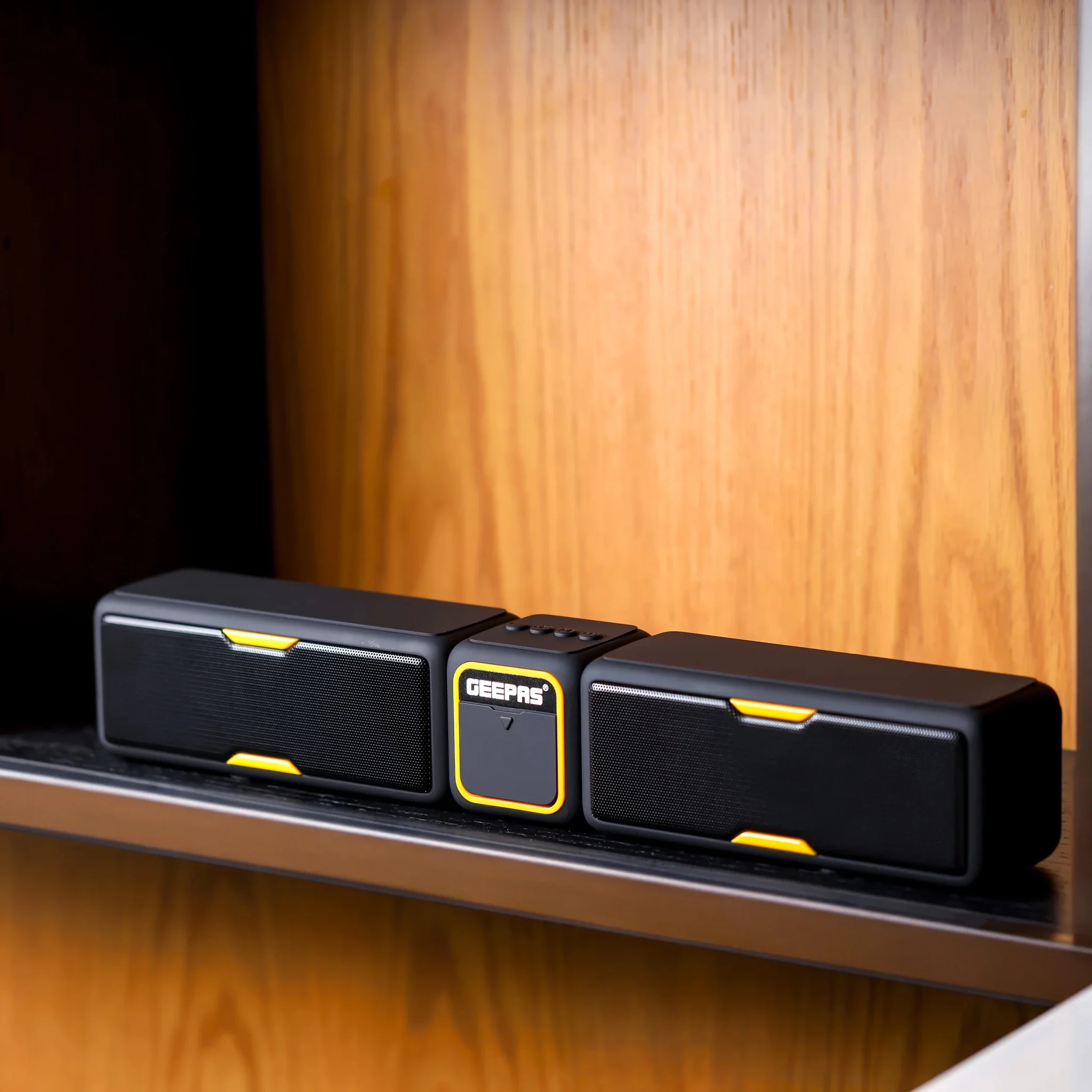 Geepas Soundbar Bluetooth Speaker | Powerful 20W Stereo Output | 4 Built-In Speakers| TWS Connectivity| Bluetooth 5.0| FM/USB/TF/AUX Support - Image 2