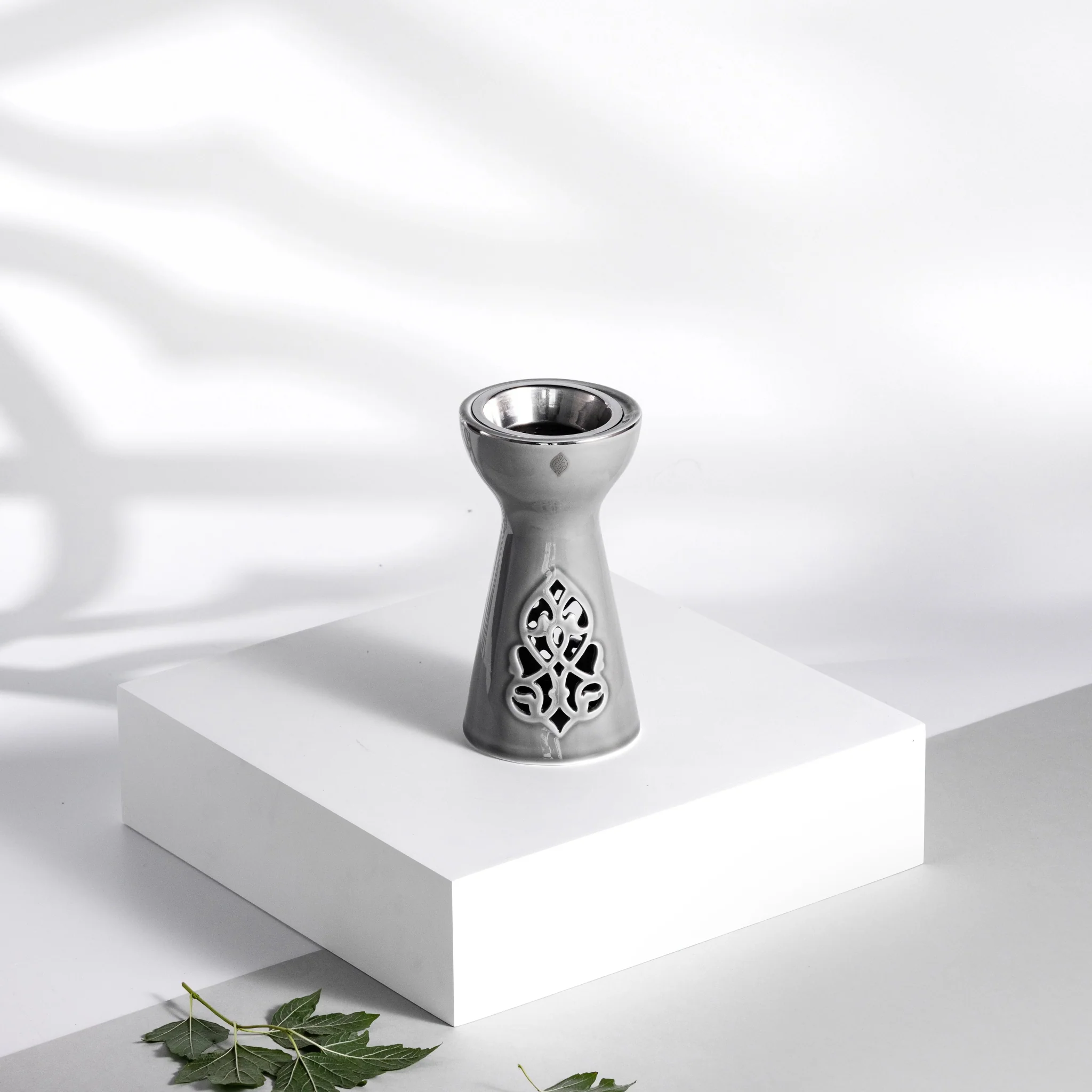 Otantik Naqsh Porcelain Incence Burner 9cm*17.5cm, Grey/Silver- ET2983