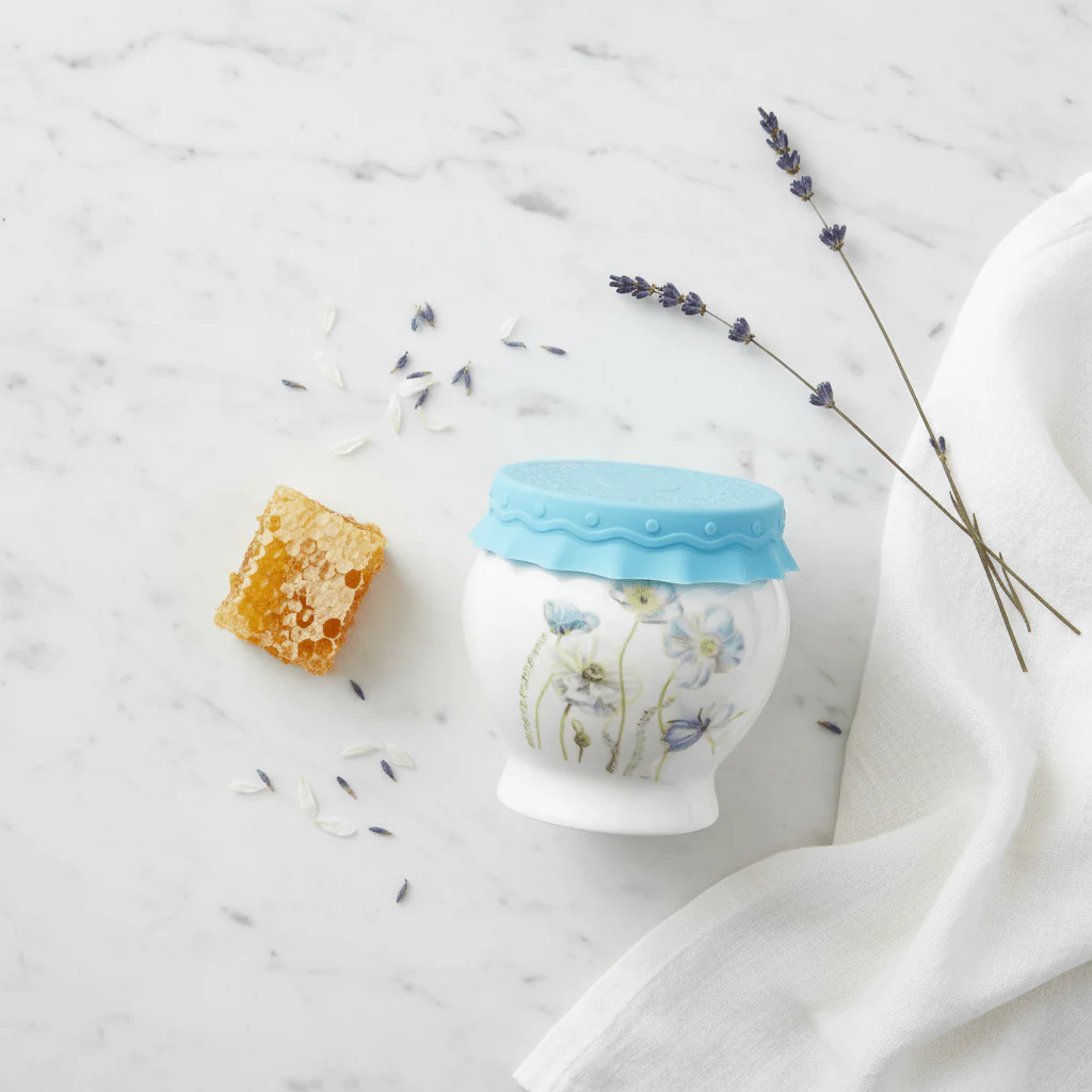 Solecasa White Ceramic Honey Jar with Flower Design & Blue Silicone Lid — 300ml - Image 3