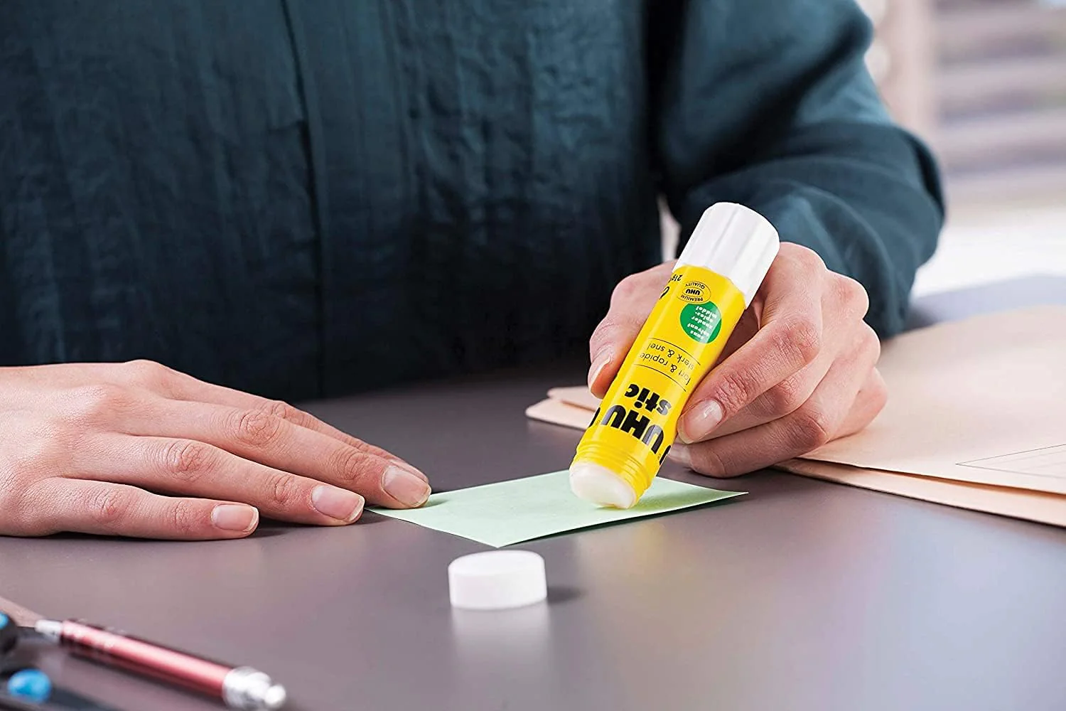 UHU stic the proven glue stick, strong, fast, solvent free, clean, safe & sustainable for school, home, office, kids, arts and crafts, 98% natural, now packed in 70% recycled plastic-40g pack of 4 - Image 6